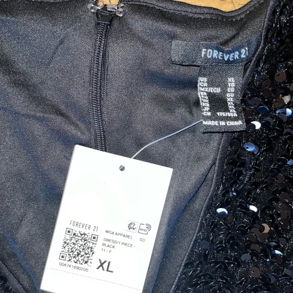 Forever 21 Black Sequin Jumpsuit- NWT - Sz XL - Picture 3 of 3